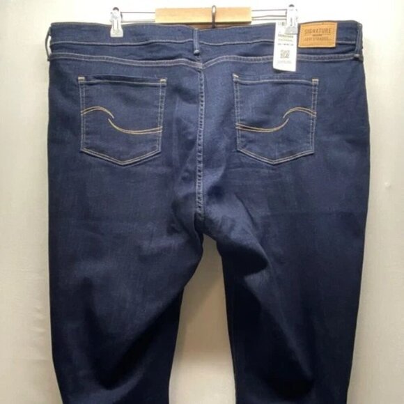 Levi Signature Gold Jeans Women's 26L Dark Denim Mid Rise Bootcut (38x34) NWT - Picture 4 of 12